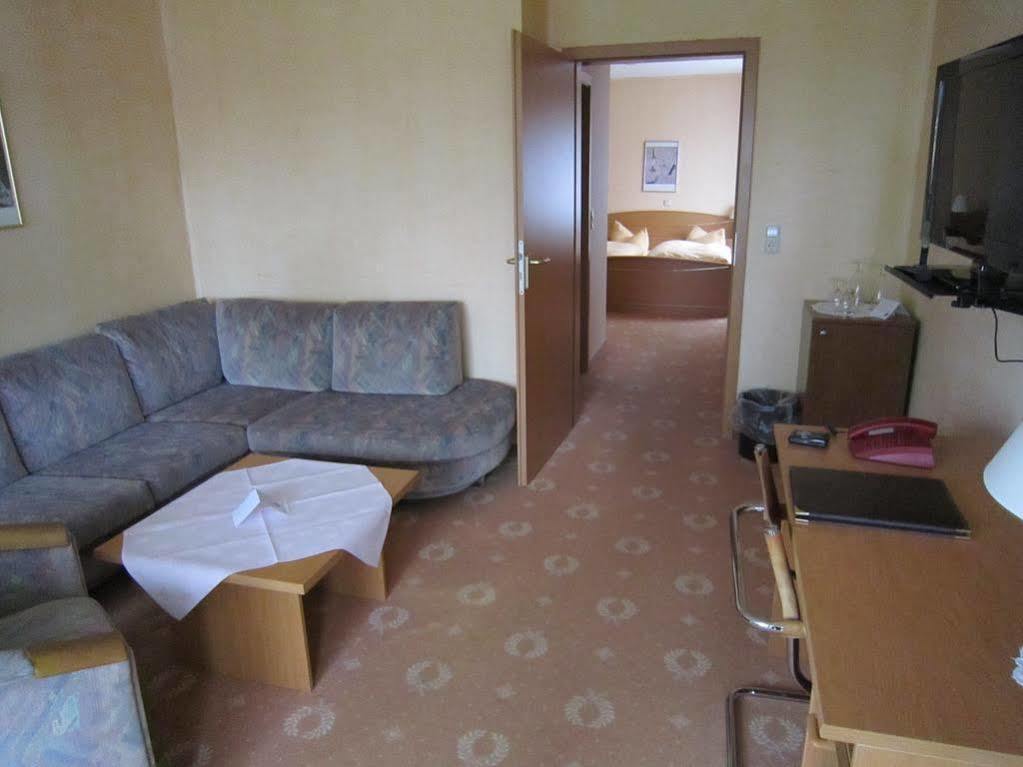 Hotel Hahnenkleer Hof جوسلار المظهر الخارجي الصورة
